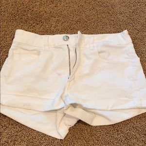 A&E white shorts